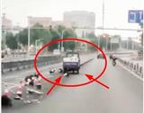 绍兴陈某开三轮摩托车横冲直撞 恶意撞坏交通设施 被处14天行政拘留