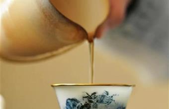 QT成都品茶工作室品茶味人生的清莲茶香